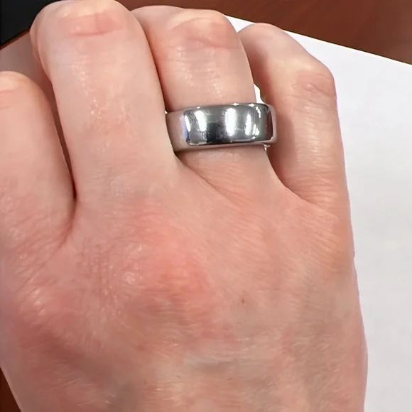 【 美品 半年使用 】Ouraring Gen3 silver US8 Shop Oura Ring Gen3: Heritage Silver